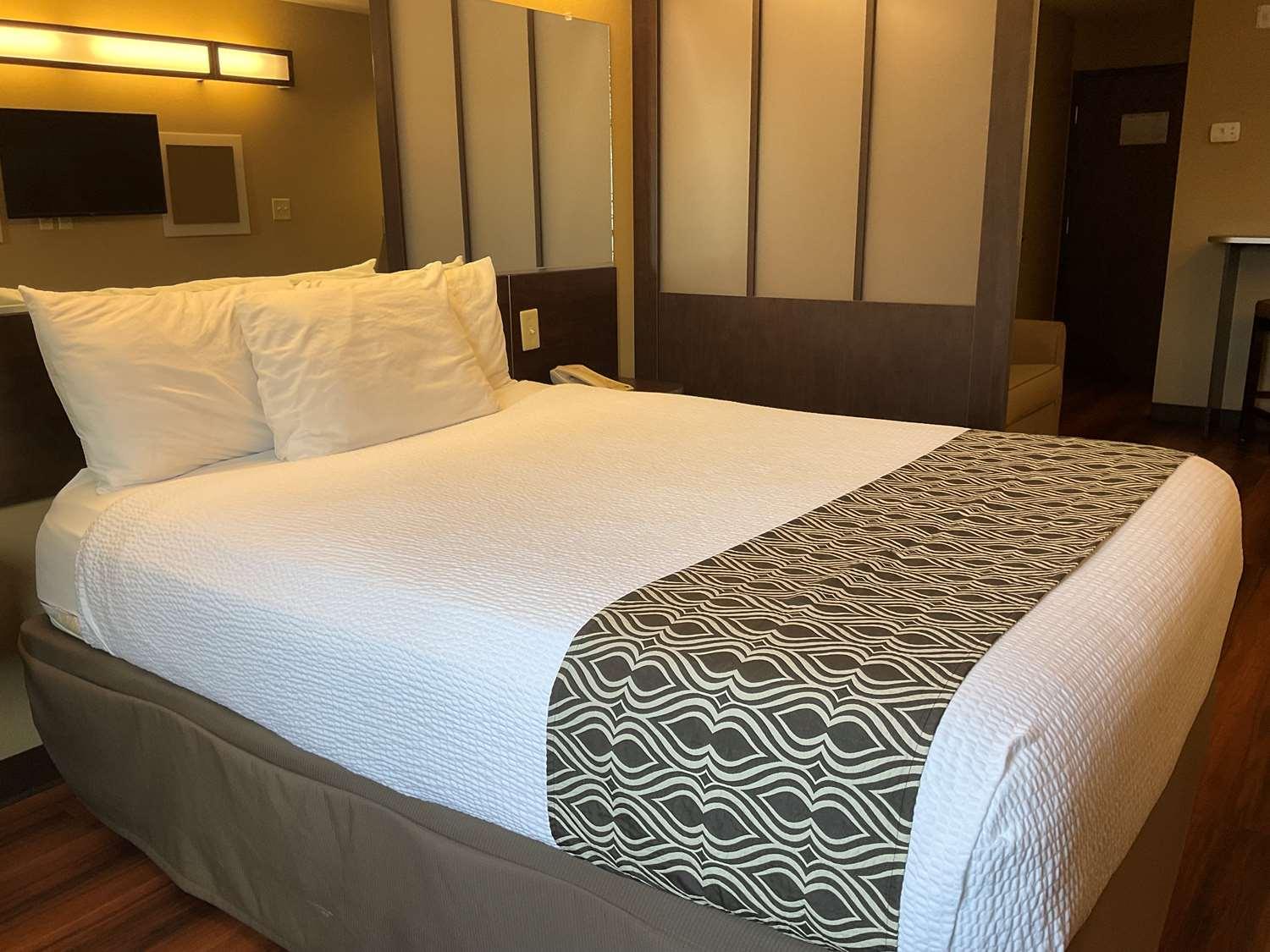 Surestay Plus Hotel By Best Western Buckhannon Ngoại thất bức ảnh